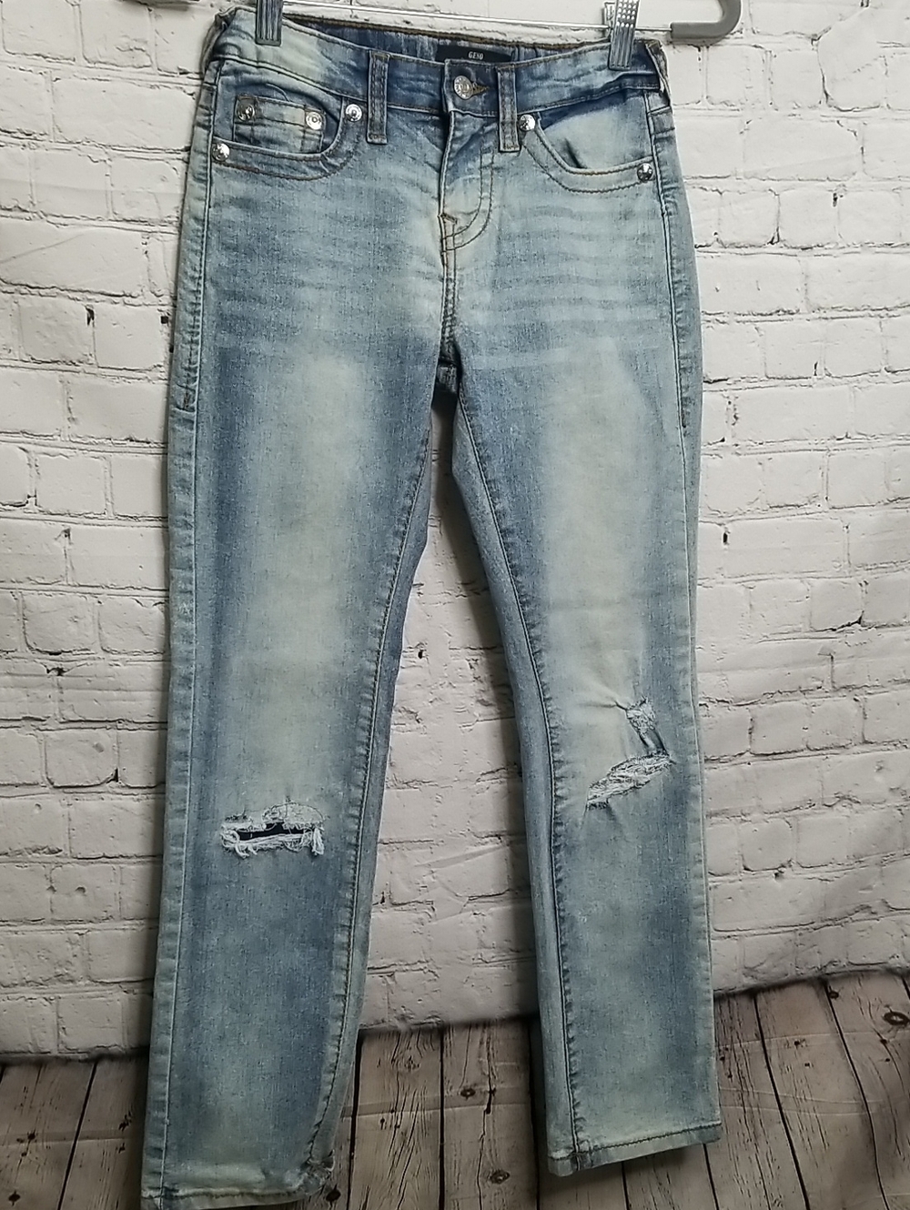 True Religion Junior size 10 jeans light blue distressed " GENO" style EUC